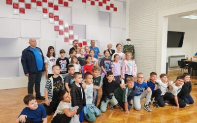Posjet učenika PŠ Bogdanovci Udruzi veterana 5. gardijske brigade “Sokolovi” Vinkovci